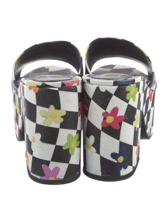 Larroude Canvas Printed Slides