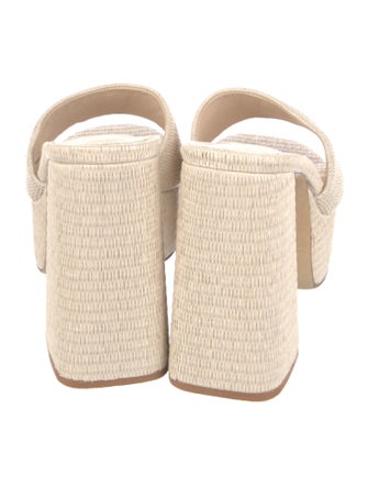 Larroude Straw Slides