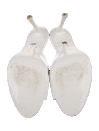 Larroude Patent Leather Slides