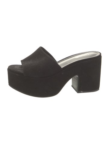 Pre-owned Larroude Suede Mules In Black