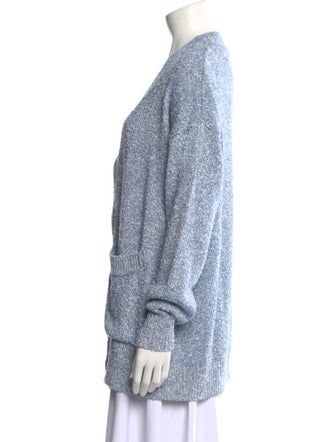 Le Lion Cashmere V-Neck Sweater
