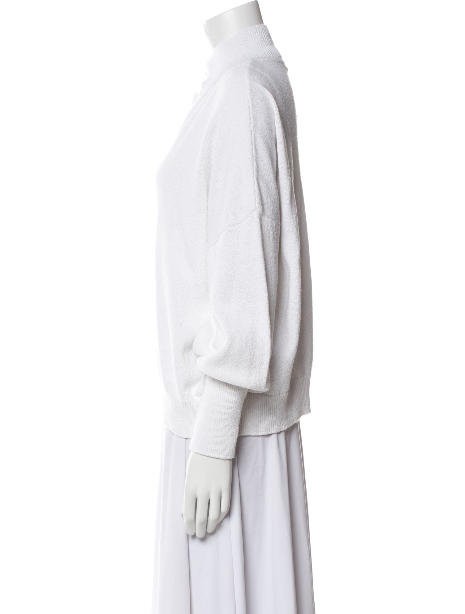 Le Lion V-Neck Long Sleeve Sweatshirt