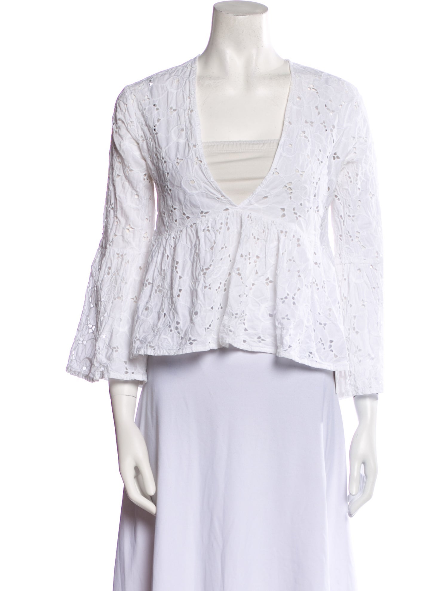 Le Petit Trou Lace Pattern V-Neck Crop Top