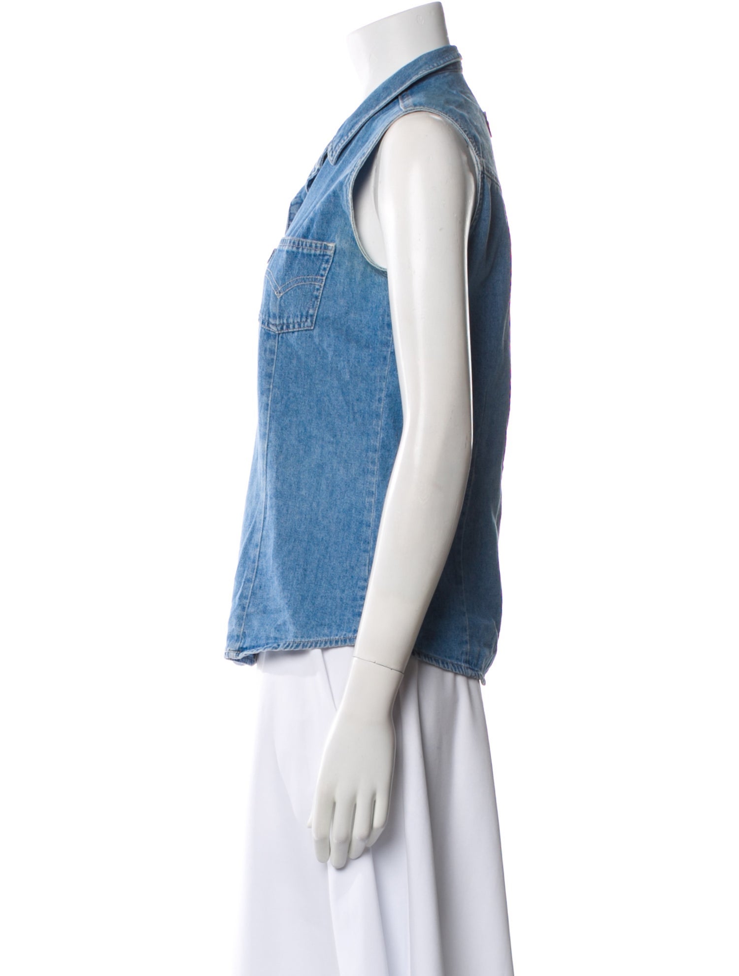 Levi Strauss Sleeveless Button-Up Top