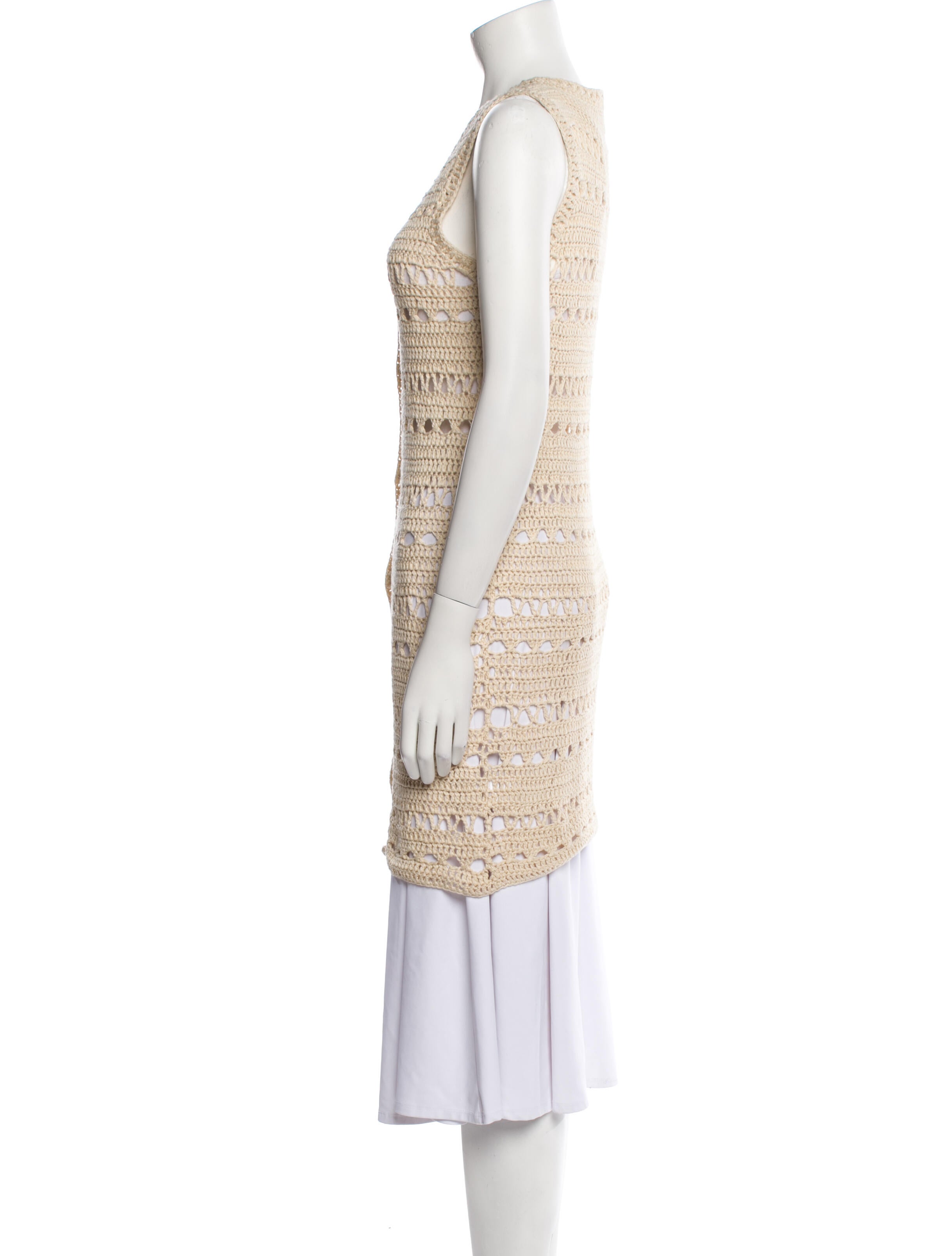 Line & Dot V-Neck Sweater