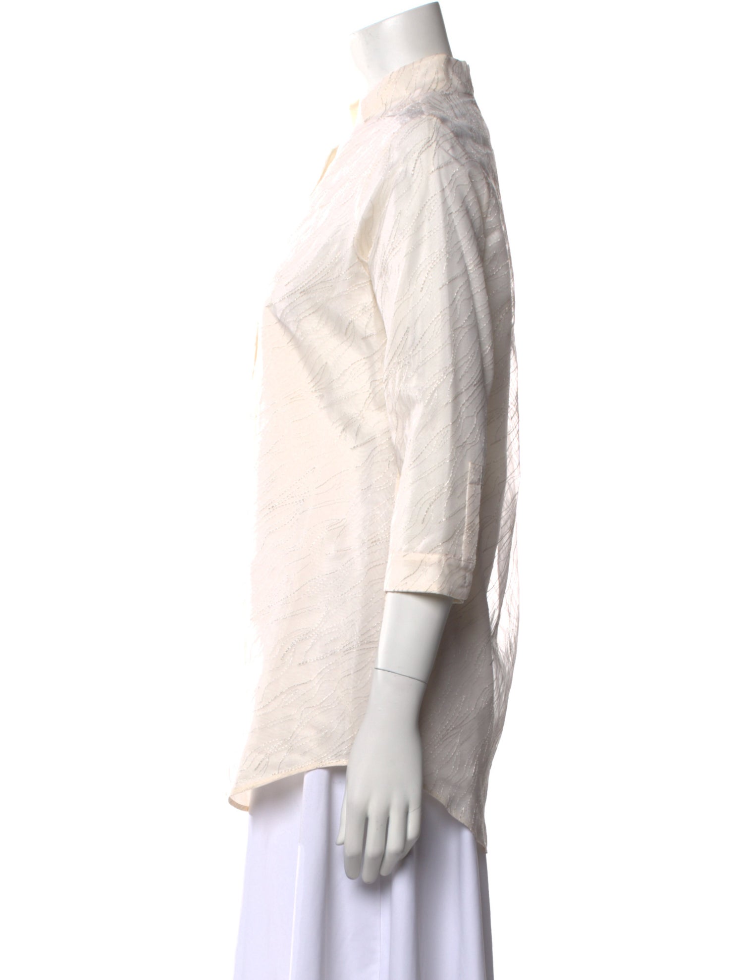 Leggiadro Silk Three-Quarter Sleeve Button-Up Top