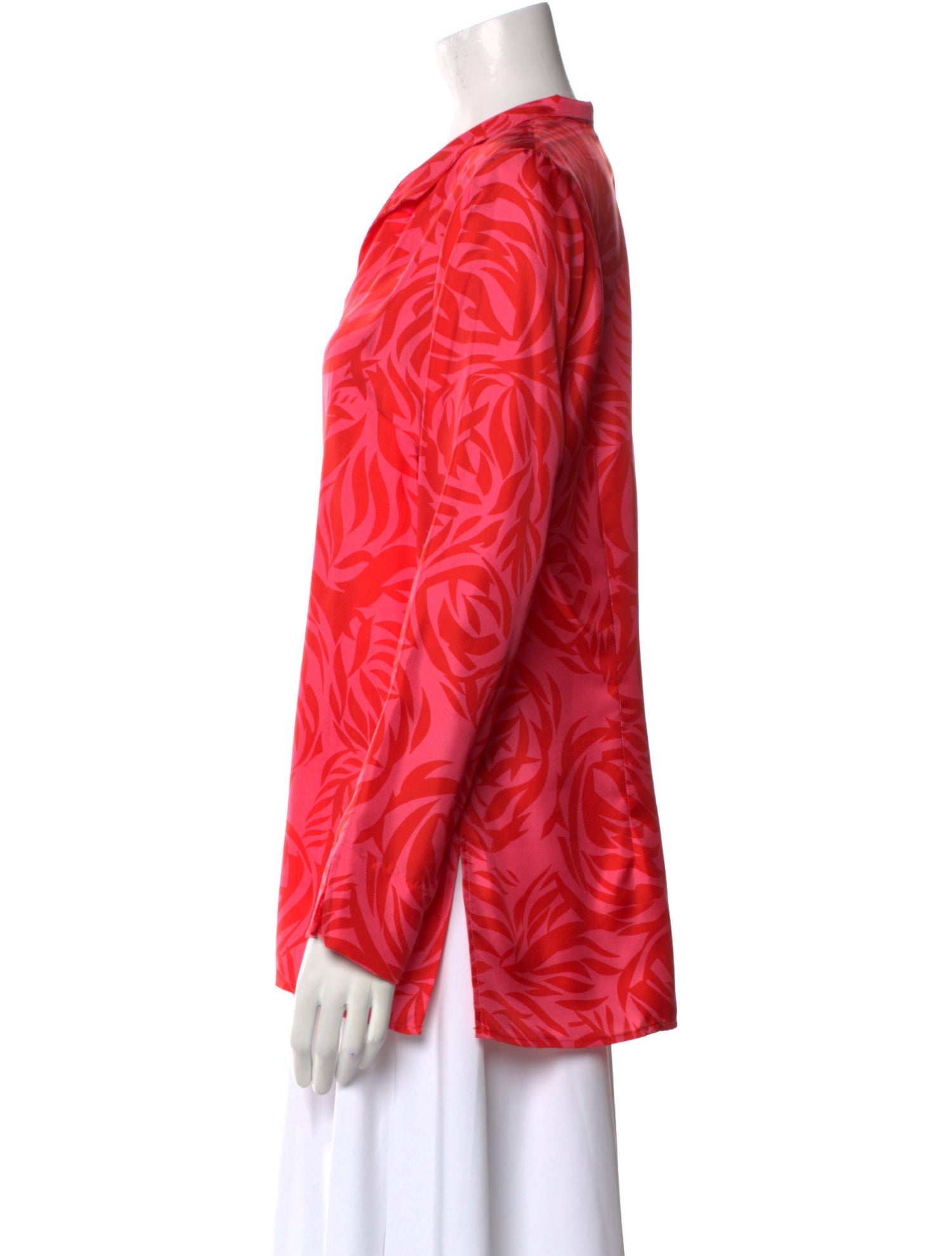 Leggiadro Printed V-Neck Blouse w/ Tags