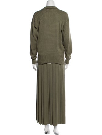 Linda Lundstrom Laparka Pleated Accents Skirt Set