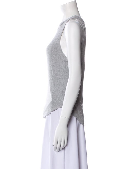 La Made Crew Neck Sleeveless Top