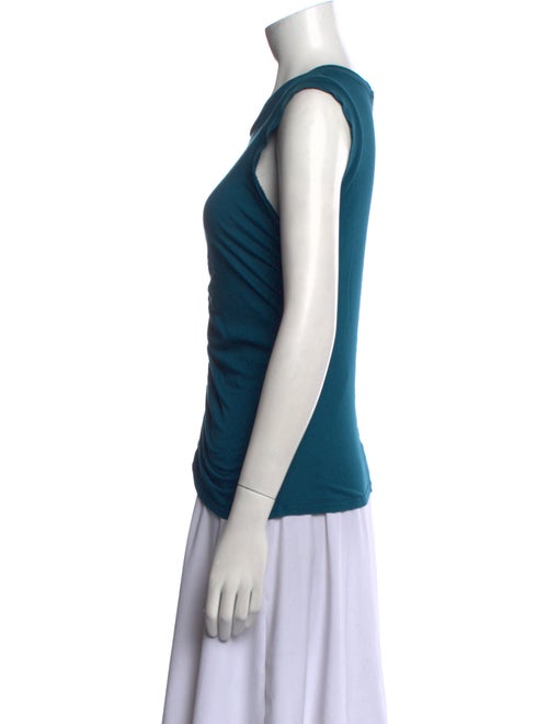 La Made Crew Neck Sleeveless Top