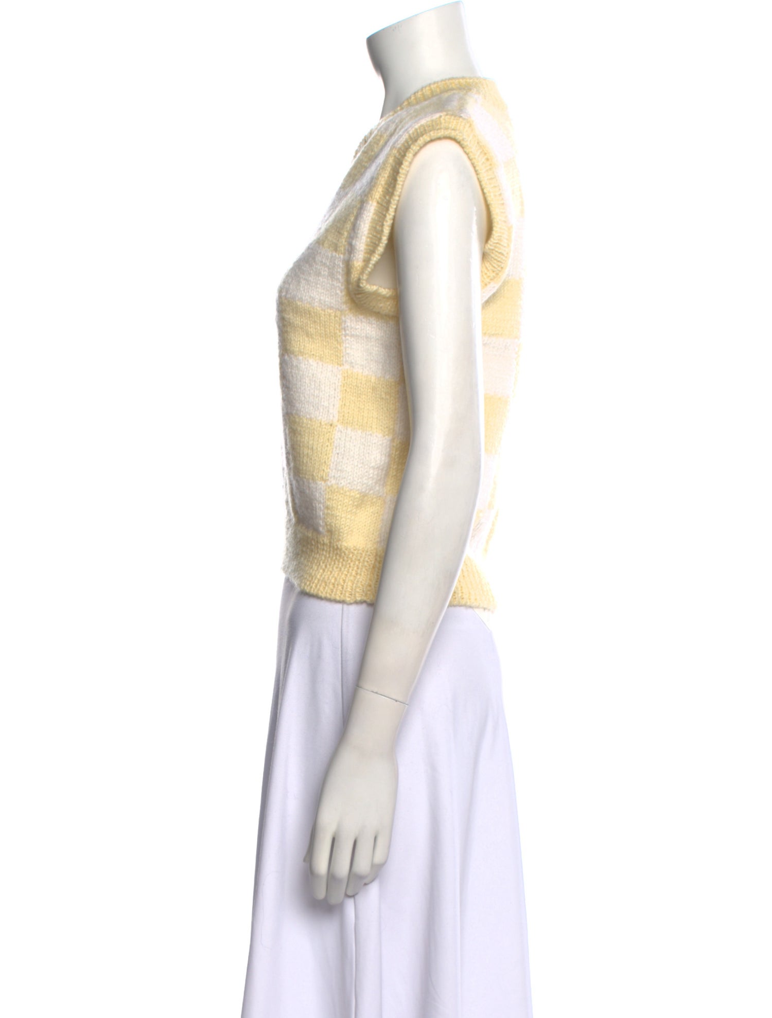 Lirika Matoshi Printed V-Neck Sweater