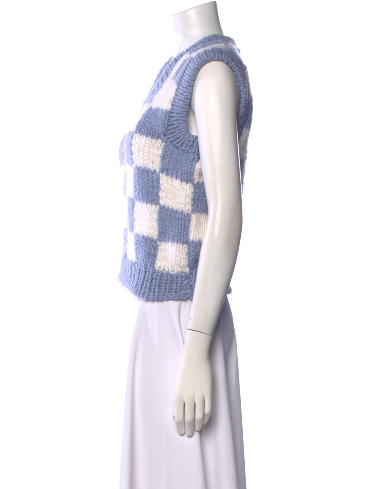 Lirika Matoshi Printed V-Neck Sweater