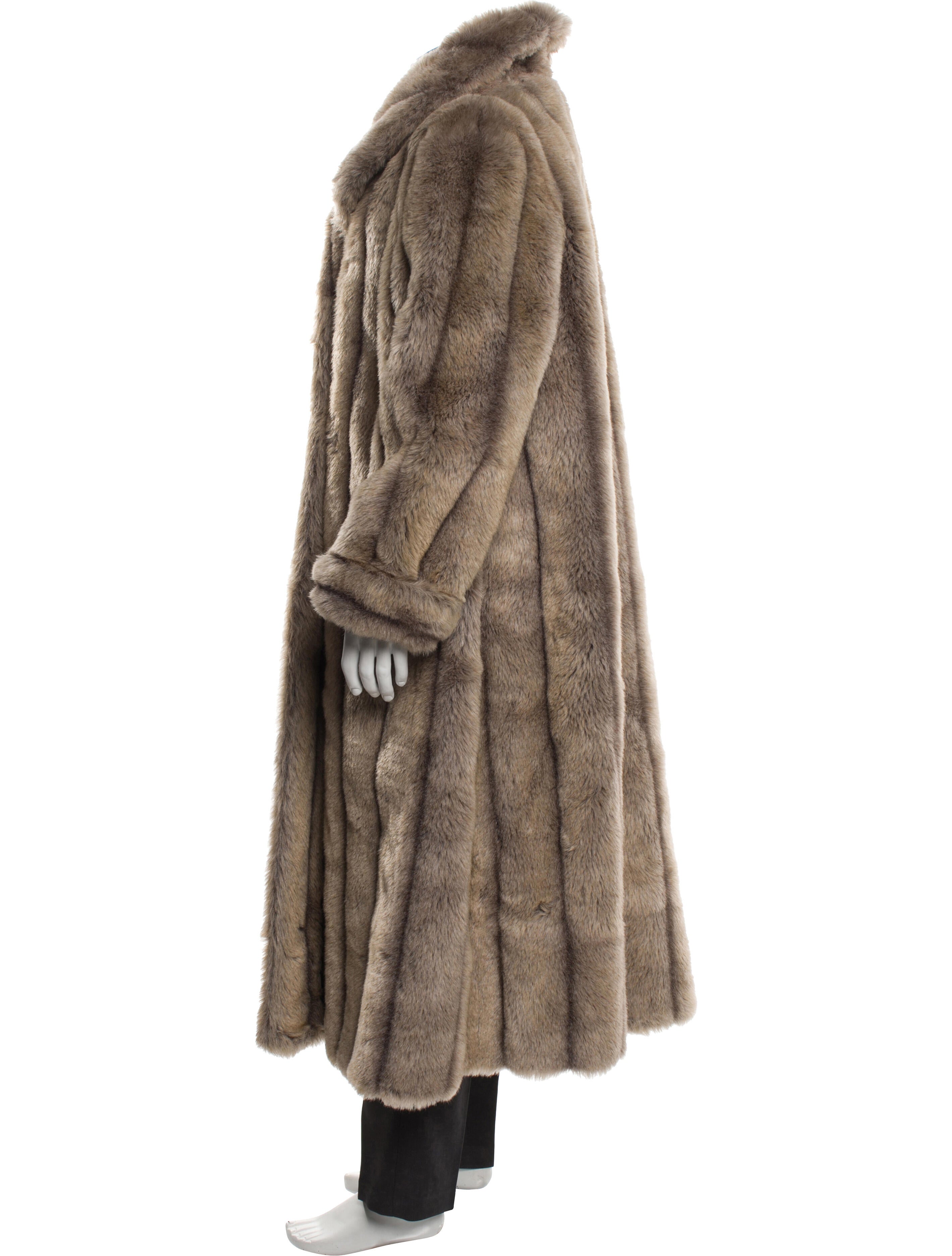 Pamela McCoy Coat