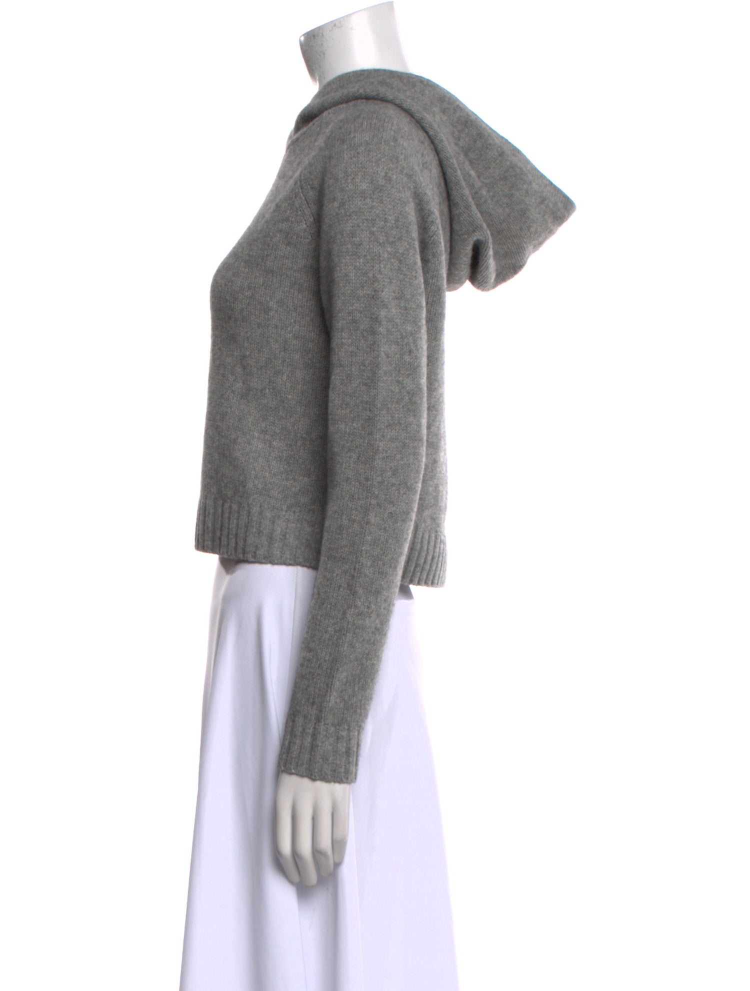 La Maille Sezane Wool V-Neck Sweater