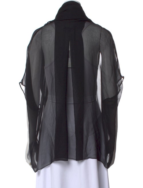 Louiza Babouryan V-Neck Short Sleeve Blouse