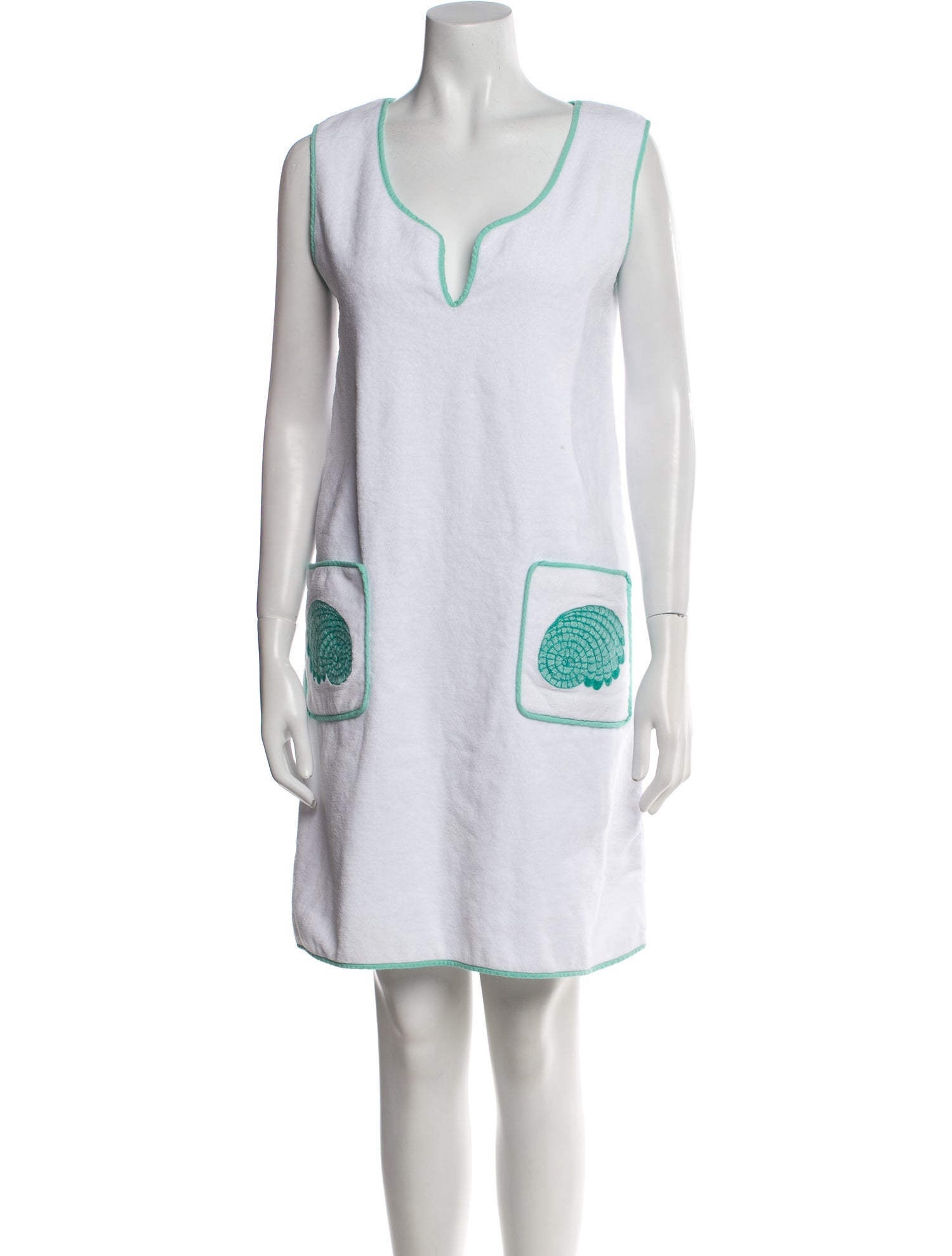 Loretta Caponi Embroidered Accent Nightgown