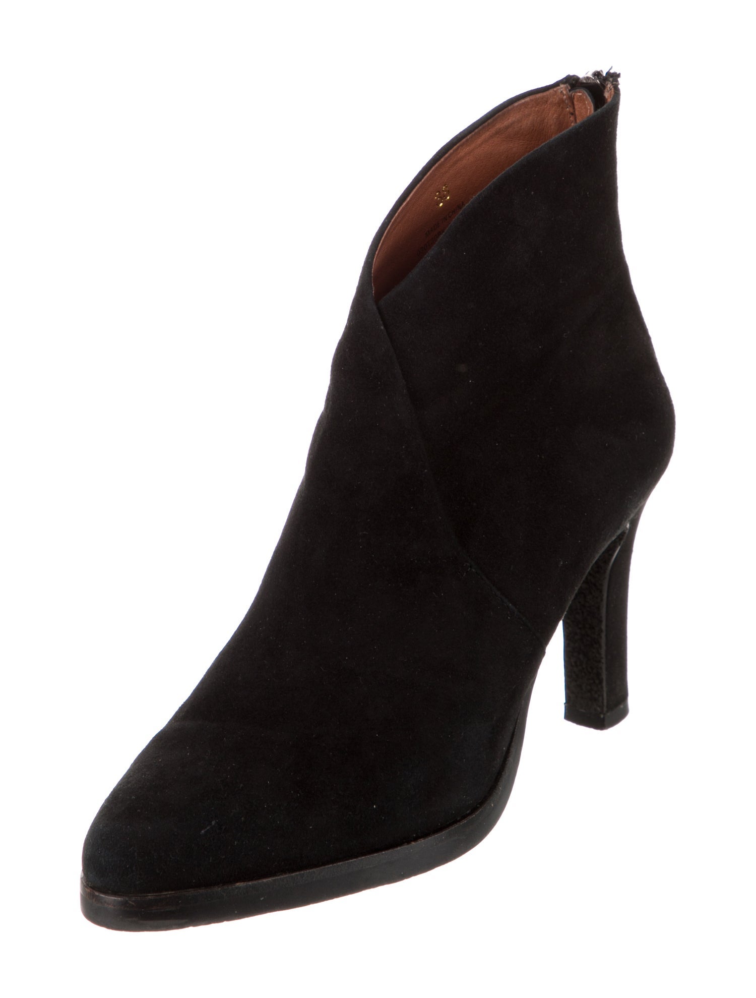 Lola Cruz Suede Boots
