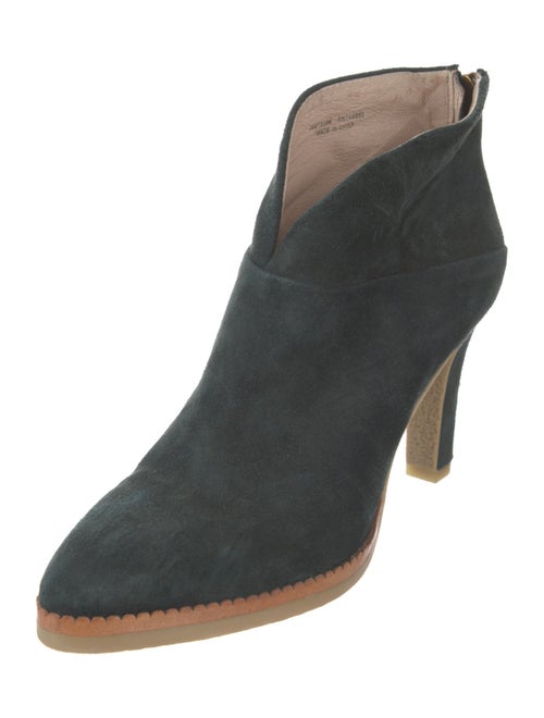 Lola Cruz Suede Boots