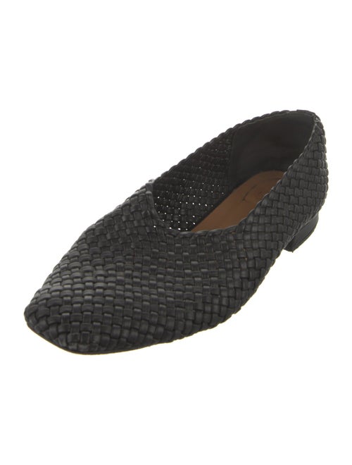 LOQ Leather Flats