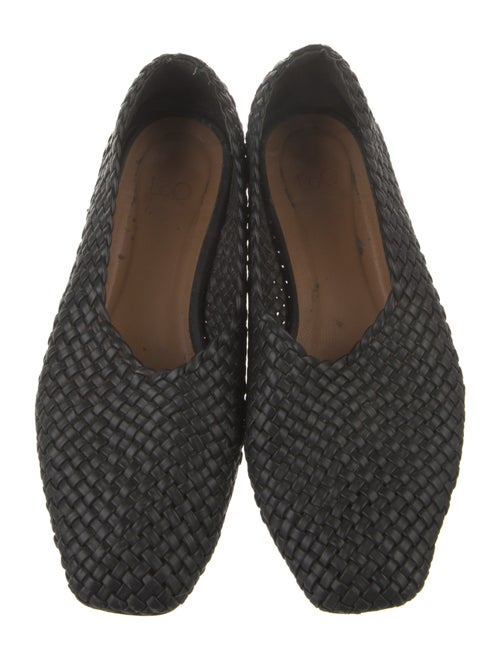 LOQ Leather Flats