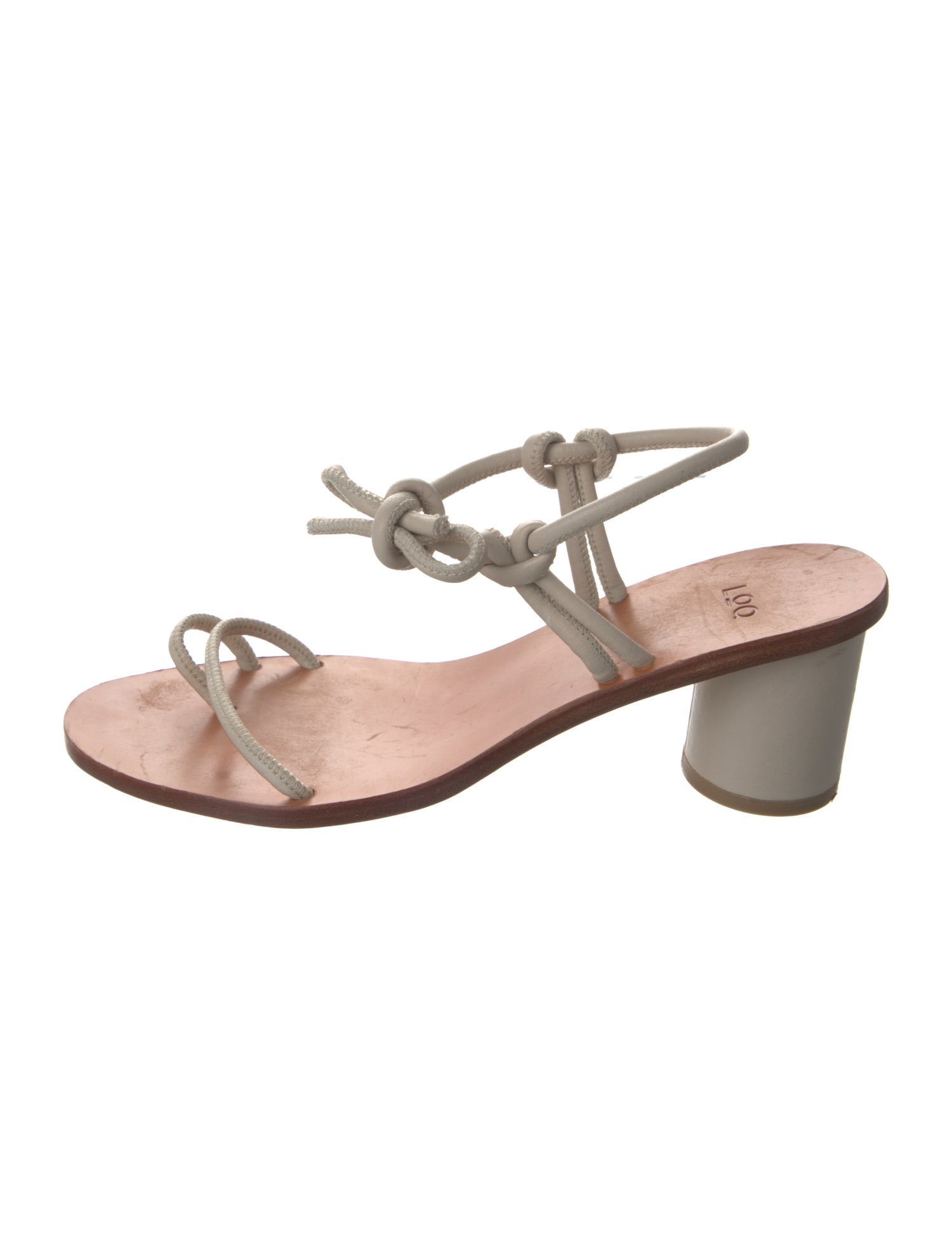 LOQ Leather Sandals