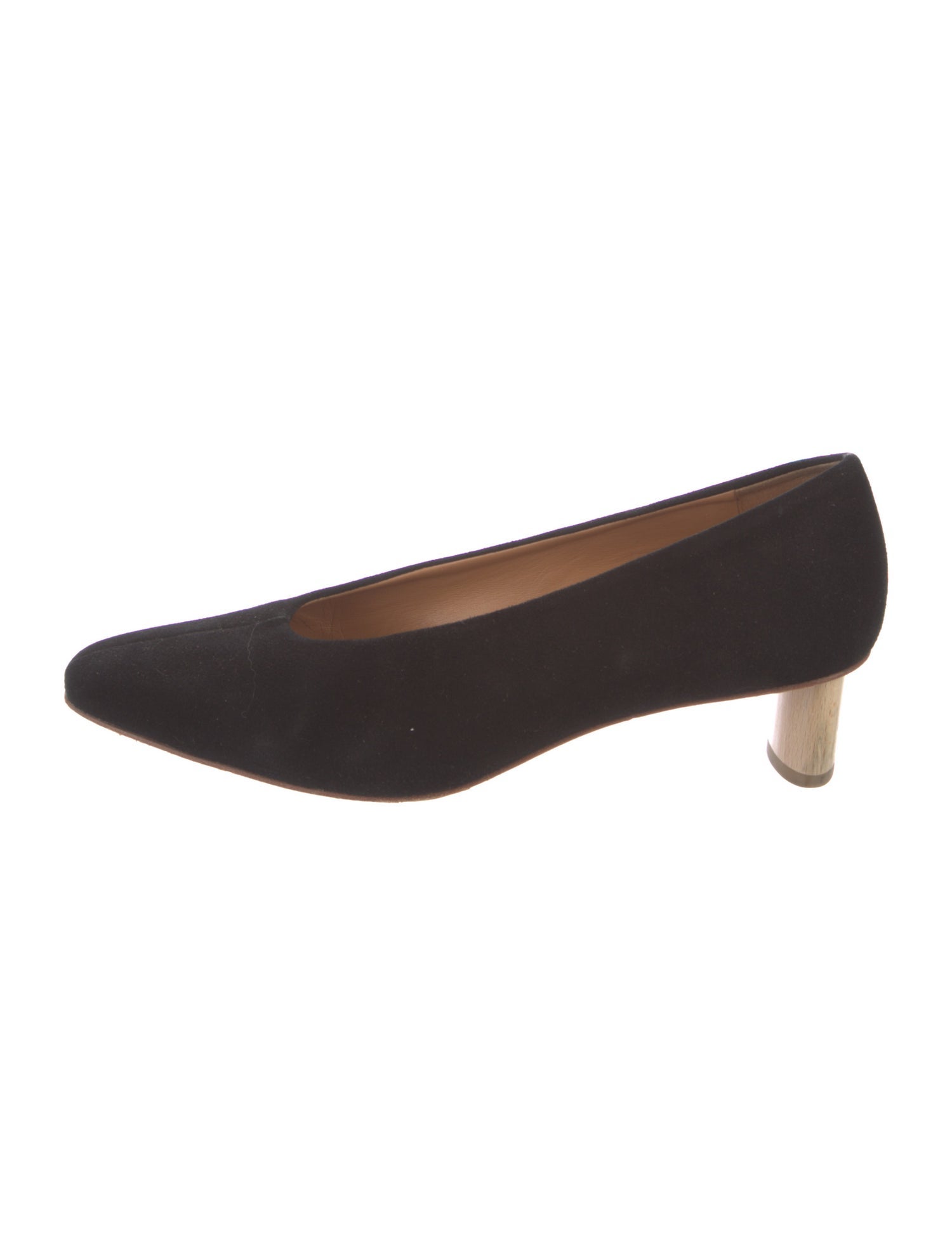 LOQ Suede Pumps