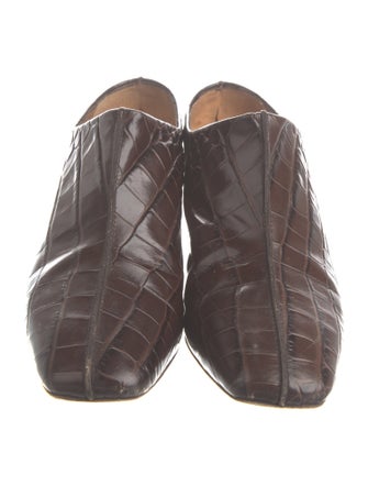 LOQ Embossed Leather Printed Mules