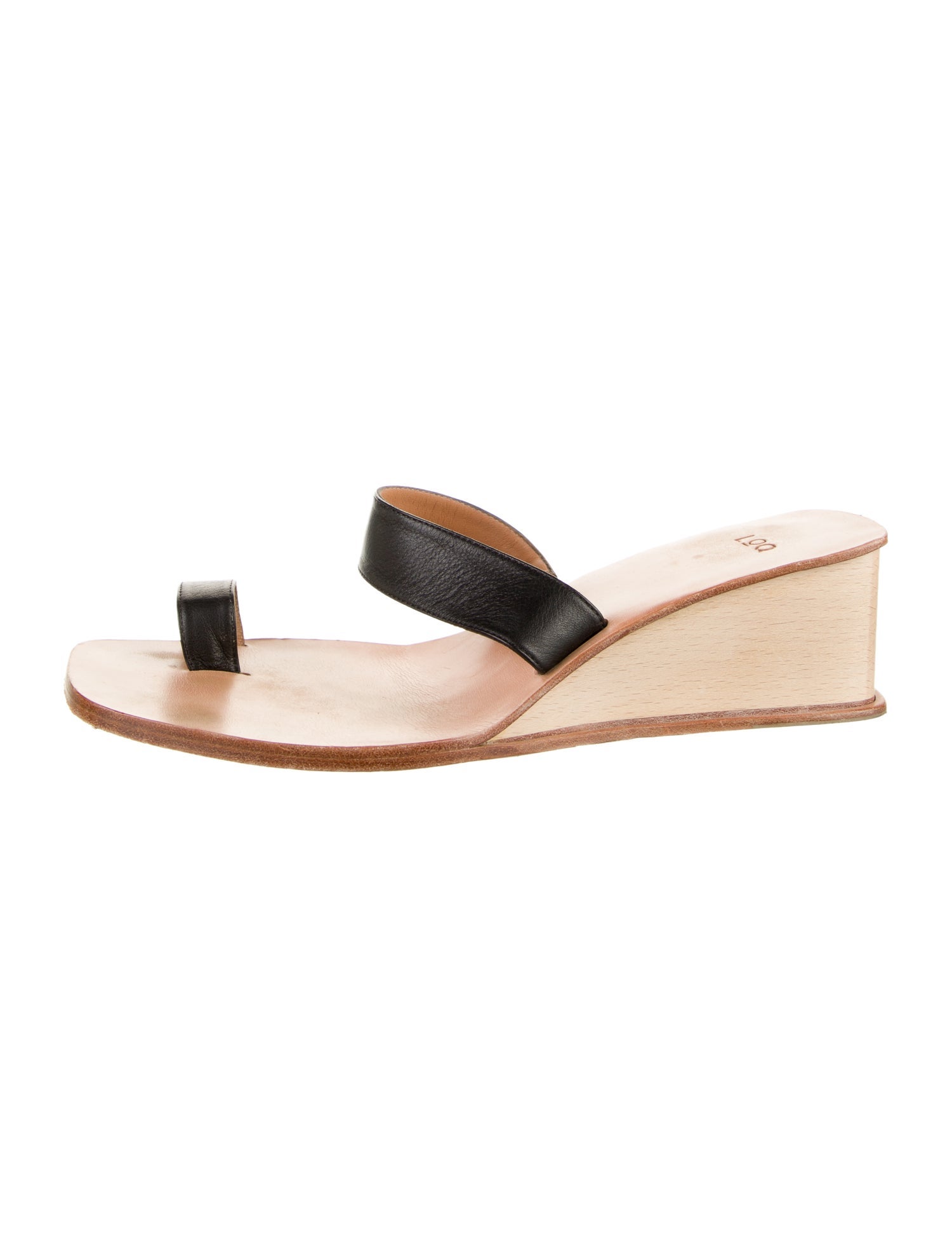 LOQ Leather Slides