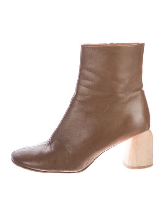 LOQ Leather Boots