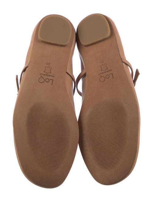 LOQ Leather Mary Jane Flats