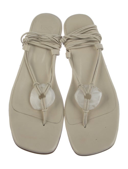 LOQ Leather Sandals