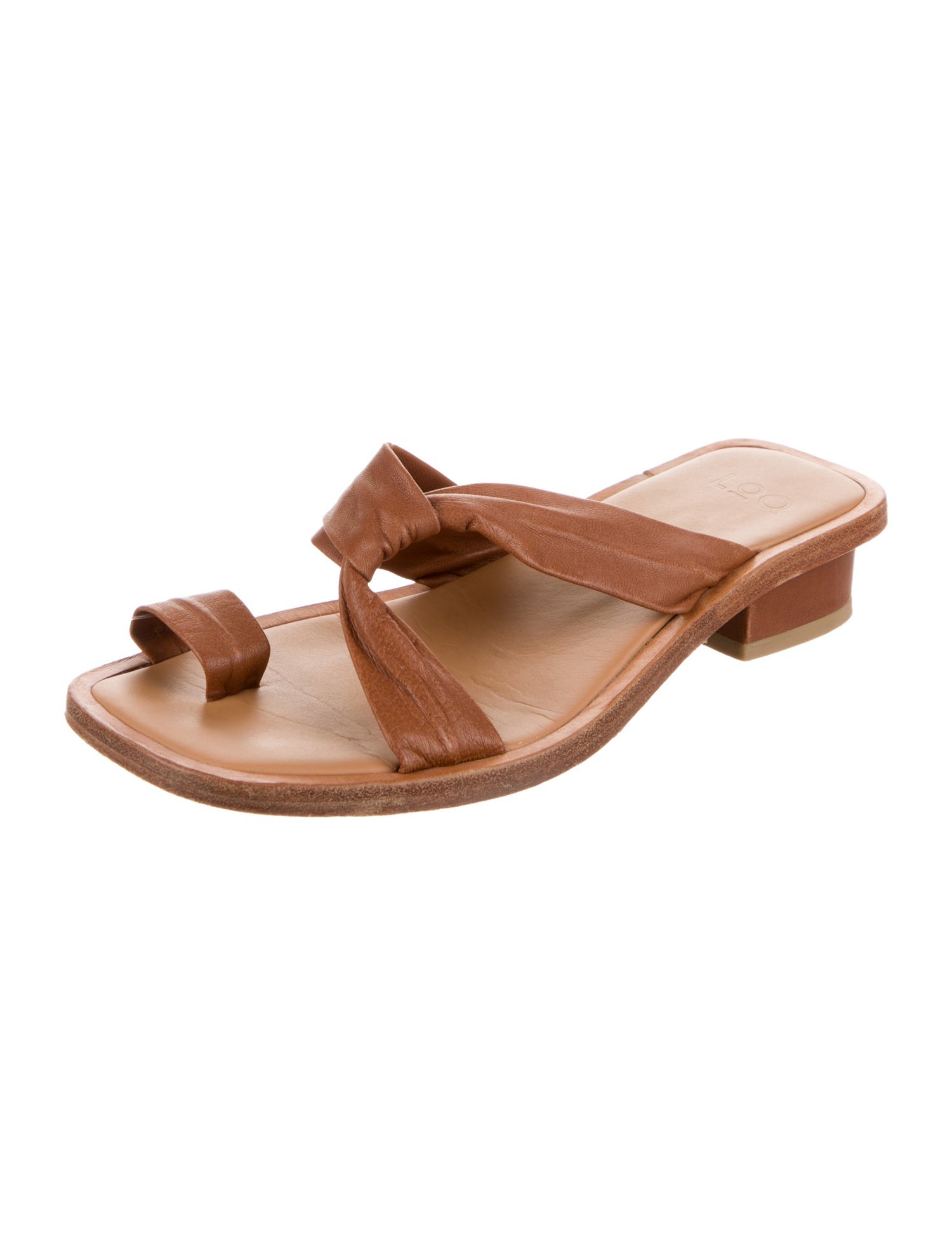LOQ Leather Slides