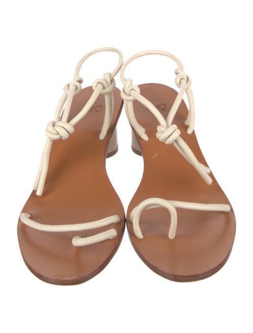LOQ Leather Sandals