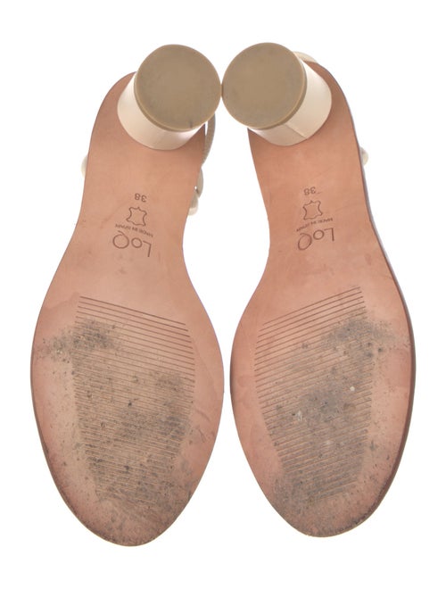 LOQ Leather Sandals