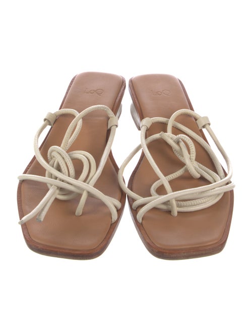 LOQ Leather Sandals