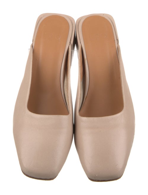 LOQ Leather Slingback Sandals