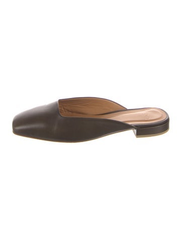 Pre-owned Loq Leather Mules In Brown
