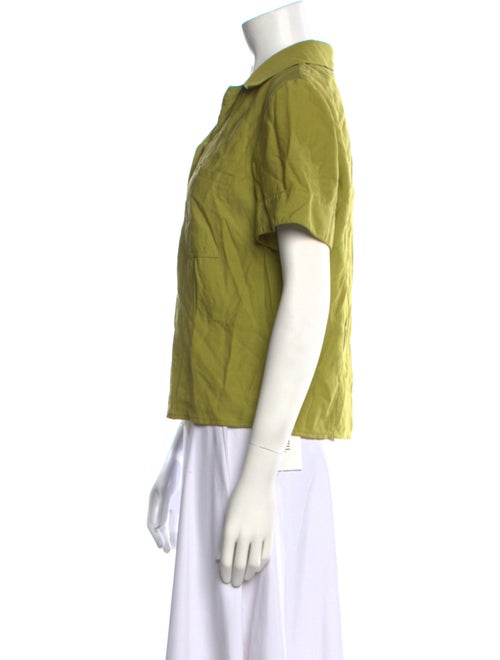 Lorod Short Sleeve Button-Up Top