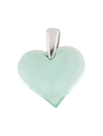 Lalique Glass "Amoureuse Beaucoup" Heart Pendant