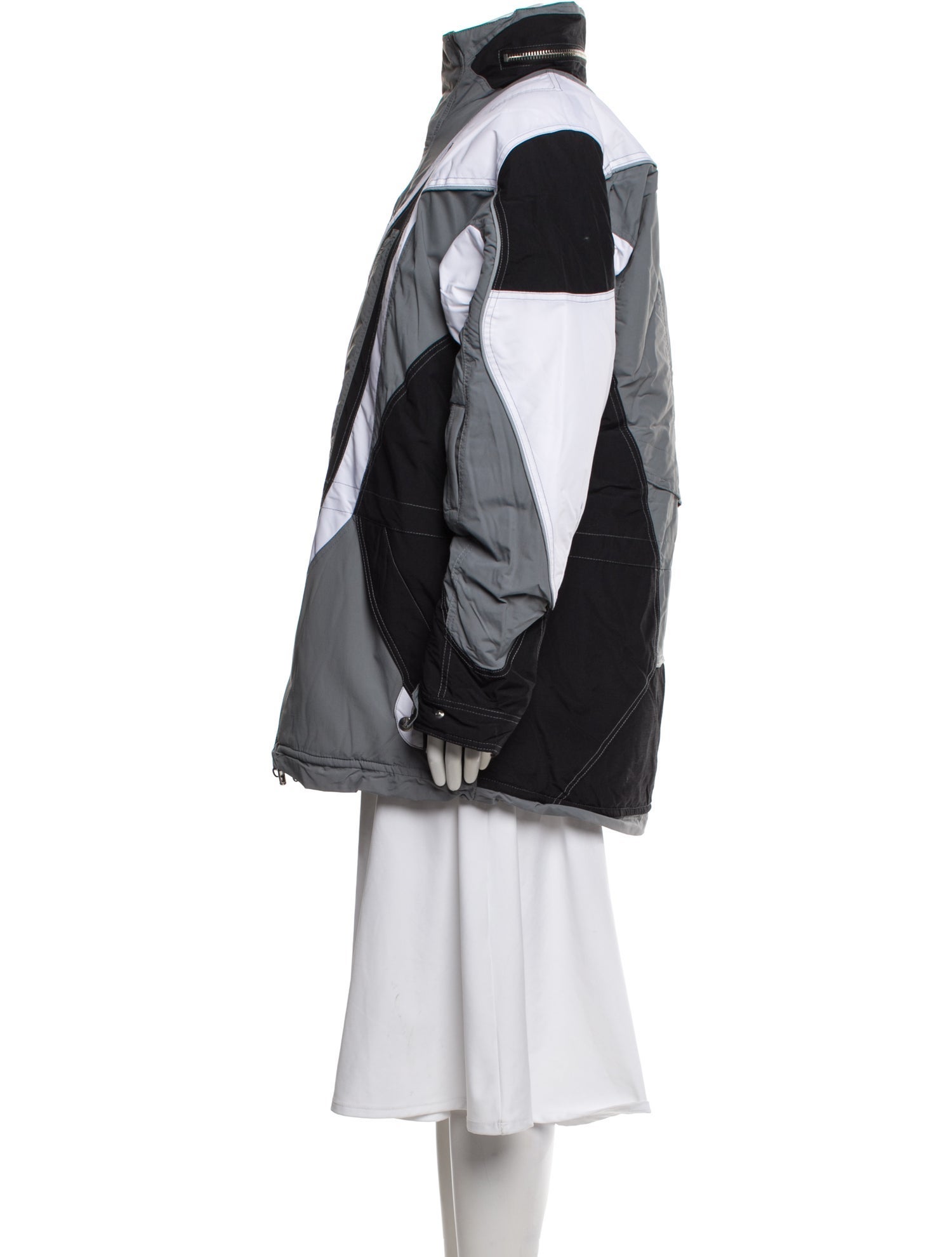Luar Jacket