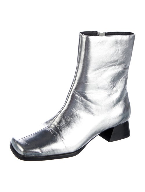 Lisa says Gah Leather Boots