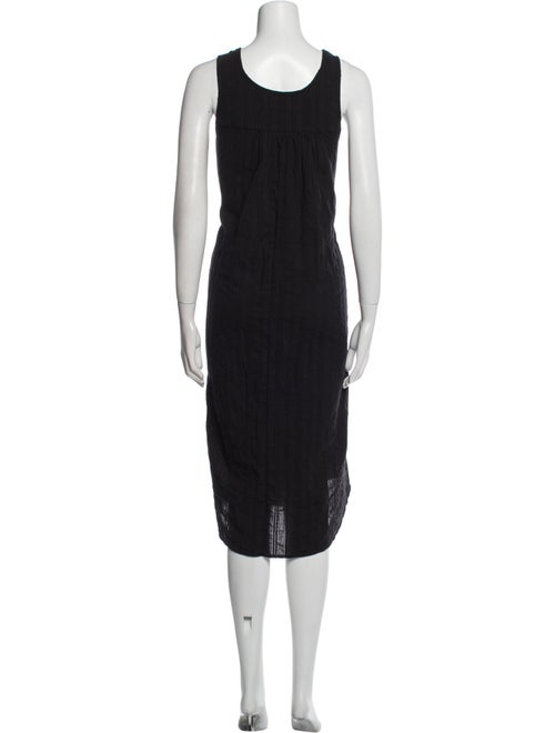 Lisa says Gah Square Neckline Midi Length Dress