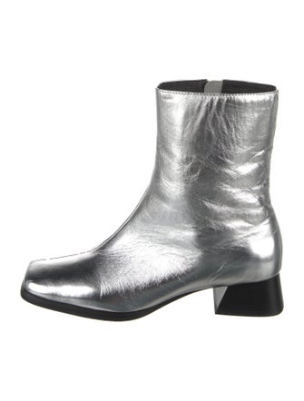 Lisa says Gah Leather Boots