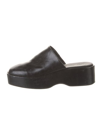 Lisa says Gah Leather Mules