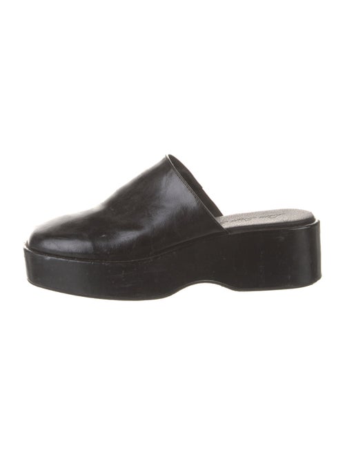 Lisa says Gah Leather Mules