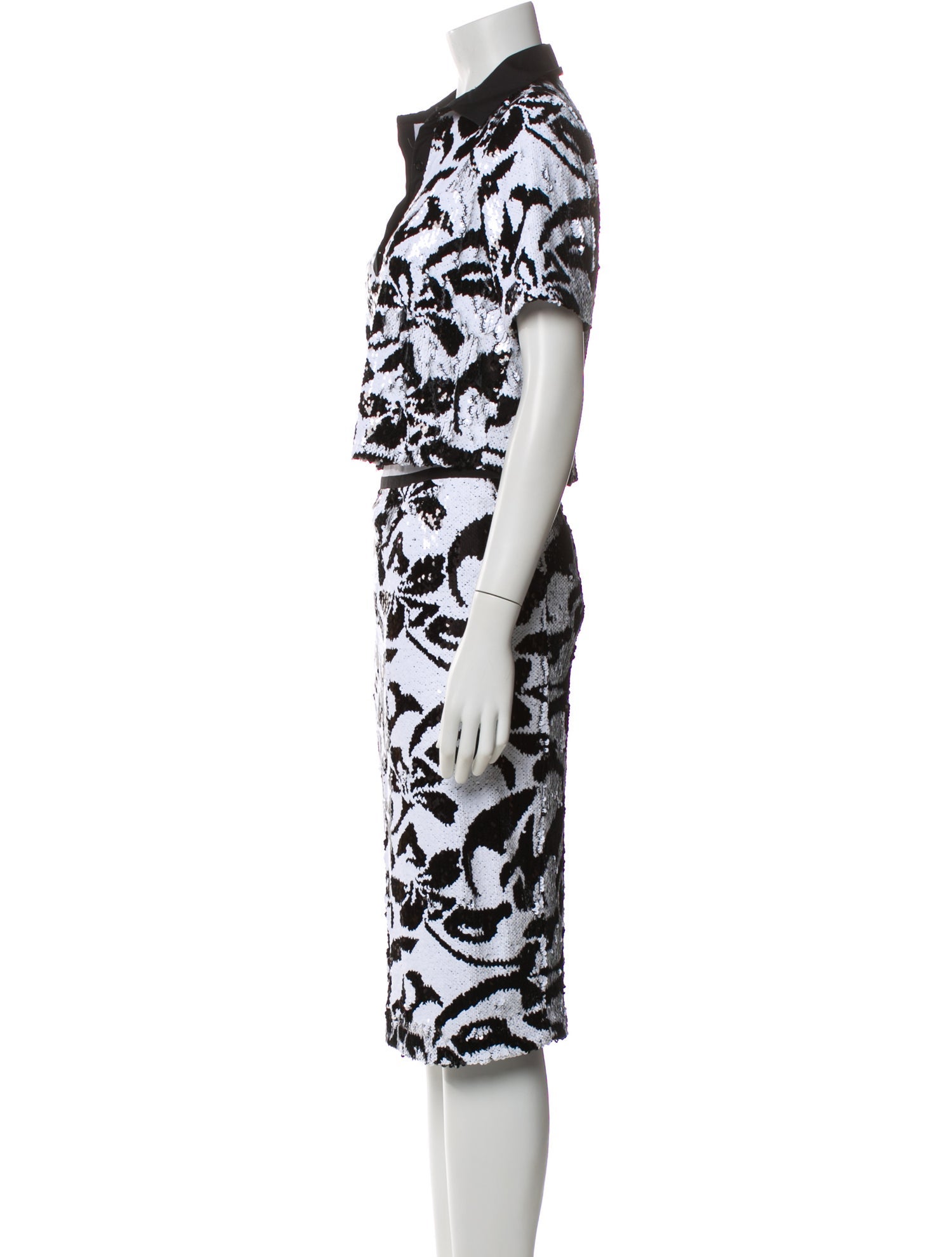 Le Superbe Printed Sequin Embellishments Skirt Set