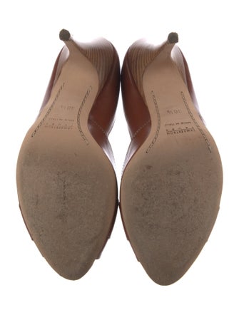 Lambertson Truex Leather Chain-Link Accents D'Orsay Pumps