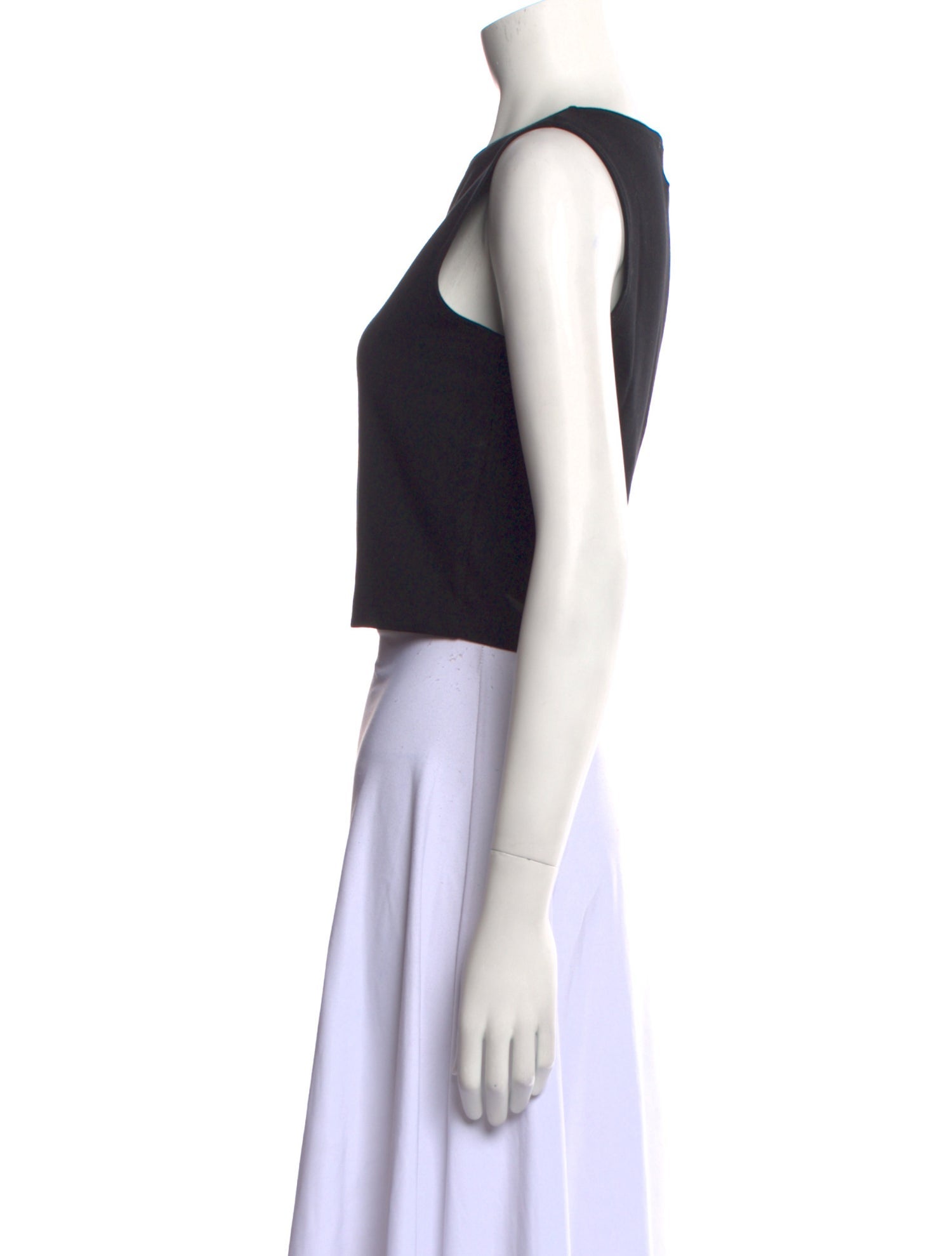 Leset Bateau Neckline Sleeveless Crop Top