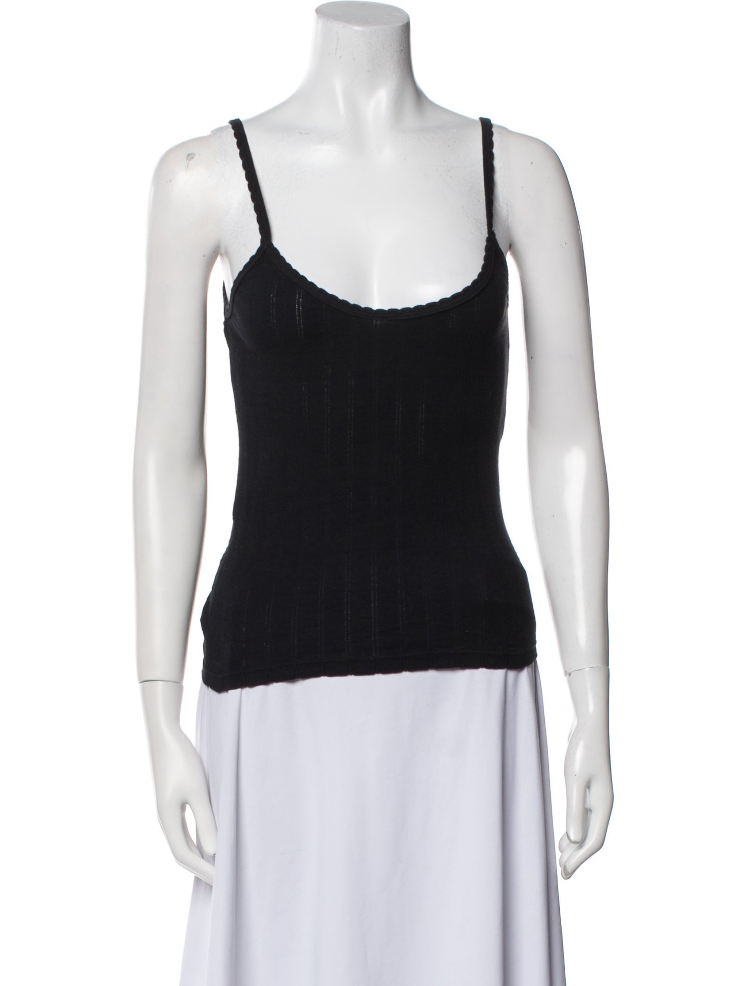 Leset Scoop Neck Sleeveless Top