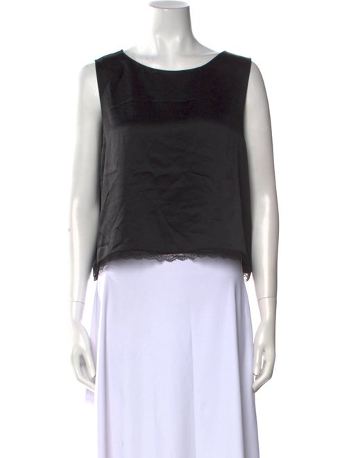 Leset Scoop Neck Sleeveless Crop Top